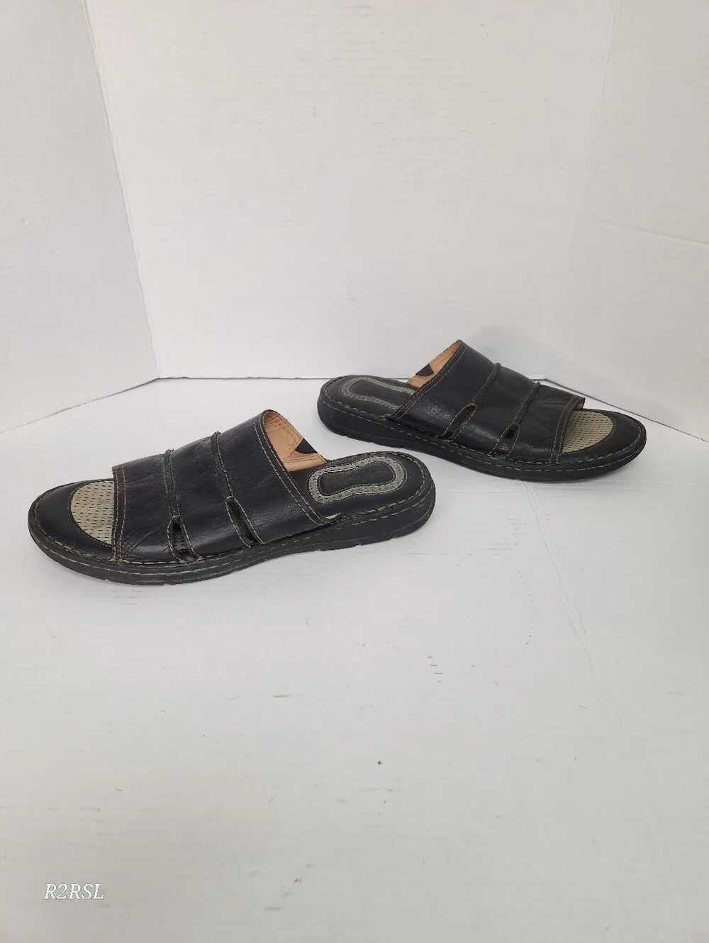 Börn Black Leather Triple-Strap Cutout Slide Sandals Mens 13M  Dadcore